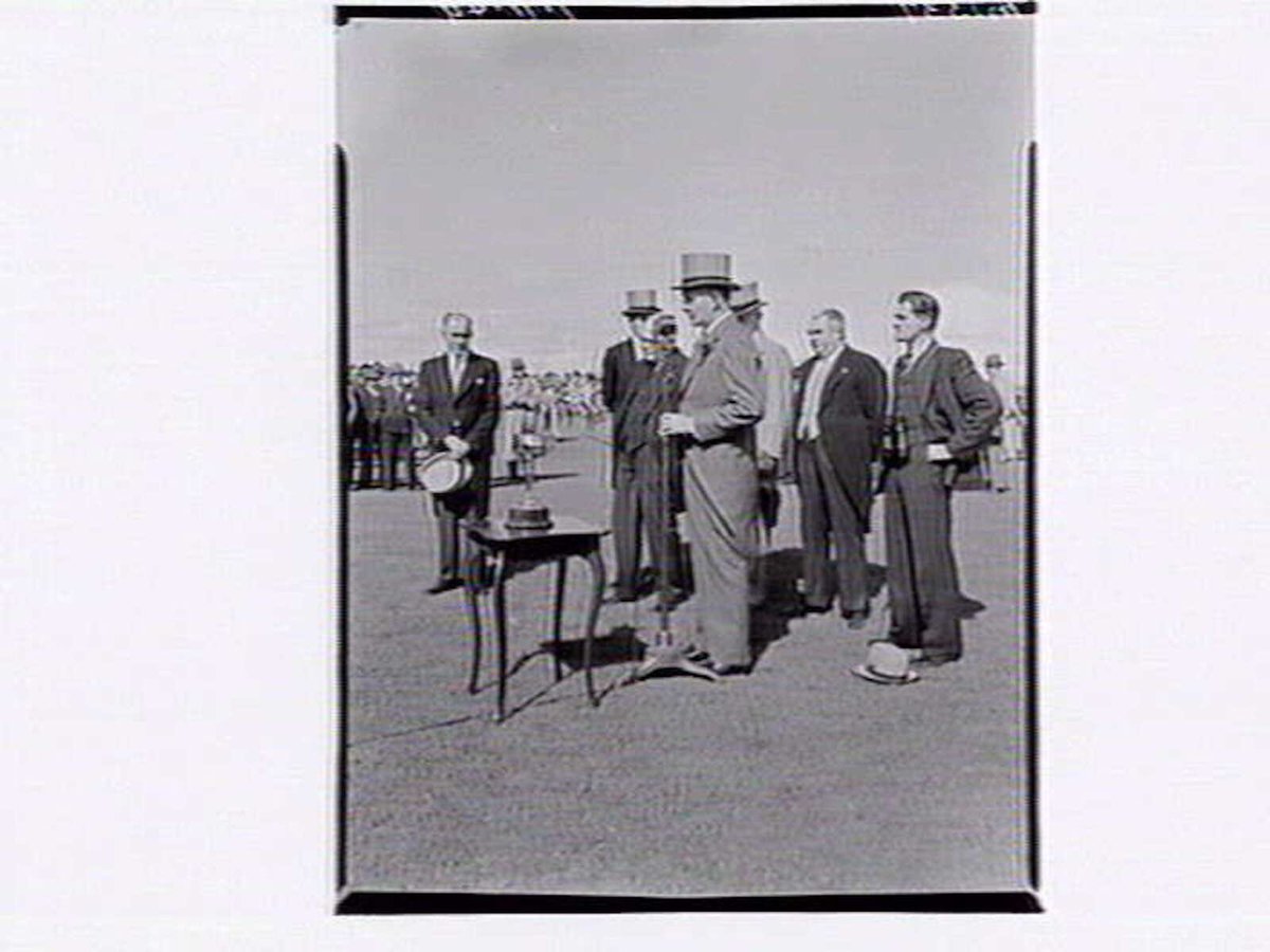 Presentation of Melbourne Cup trophy at Flemington Racecourse (1949)