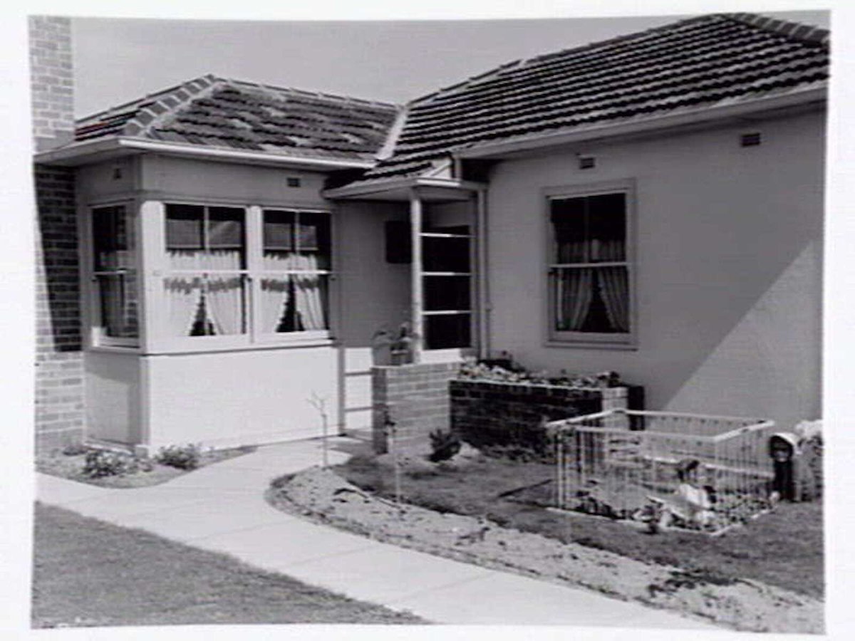 Exterior of pre-fabricated concrete Housing Commission homes in Oakleigh (c. 1946)