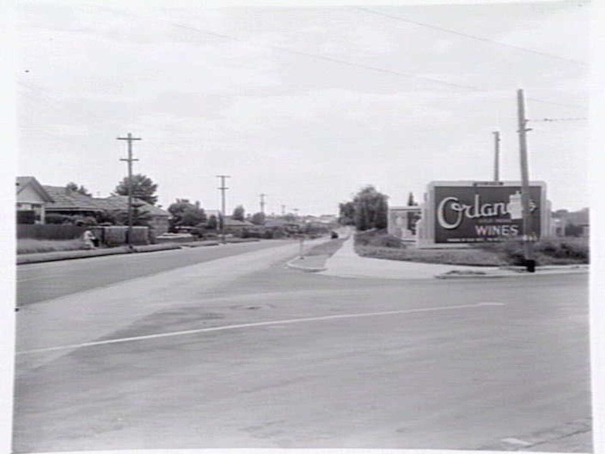 Department of Works and Housing, showing sites at the intersection of Lilac Crt., Hawthorn Road and Nepean Highway,Brighton East (1948)
