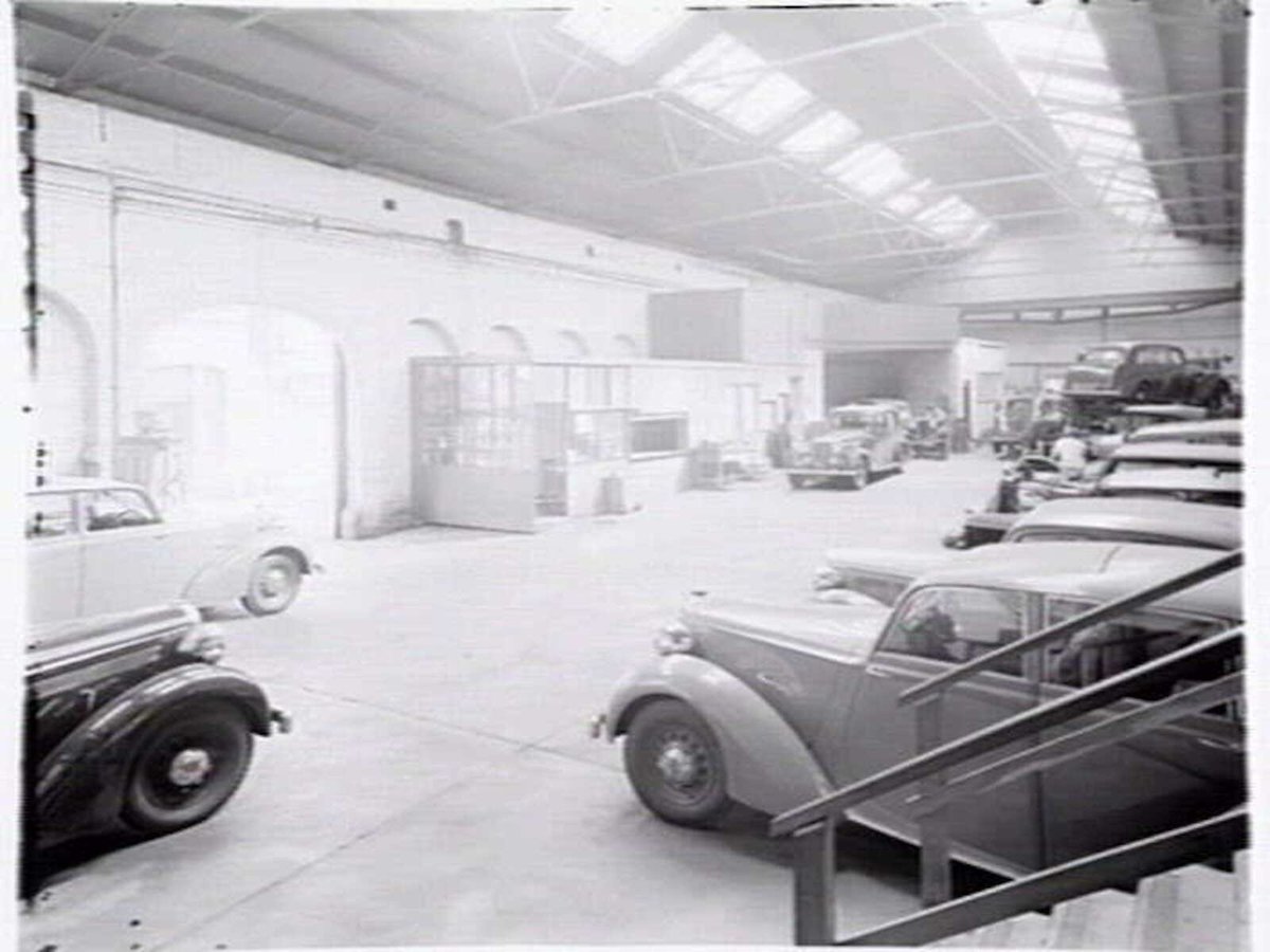 Joubert's British Motors, 566-8 Bourke St., Melbourne, showing exterior and cars in showroom, Melbourne City (1948)