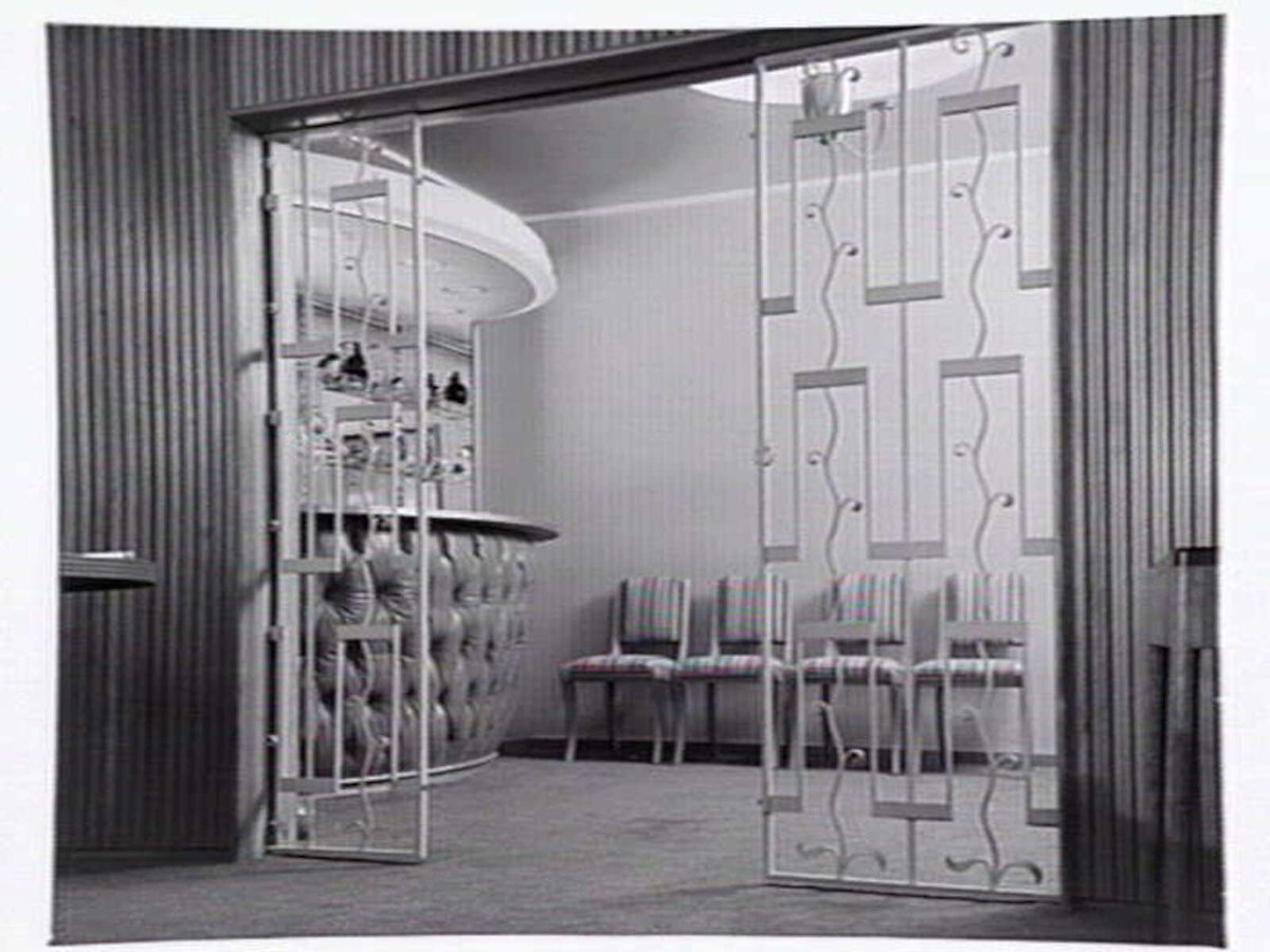 Maple Room, private dining room at the Hotel Australia, 276 Collins St., Melbourne, Melbourne City (1949)