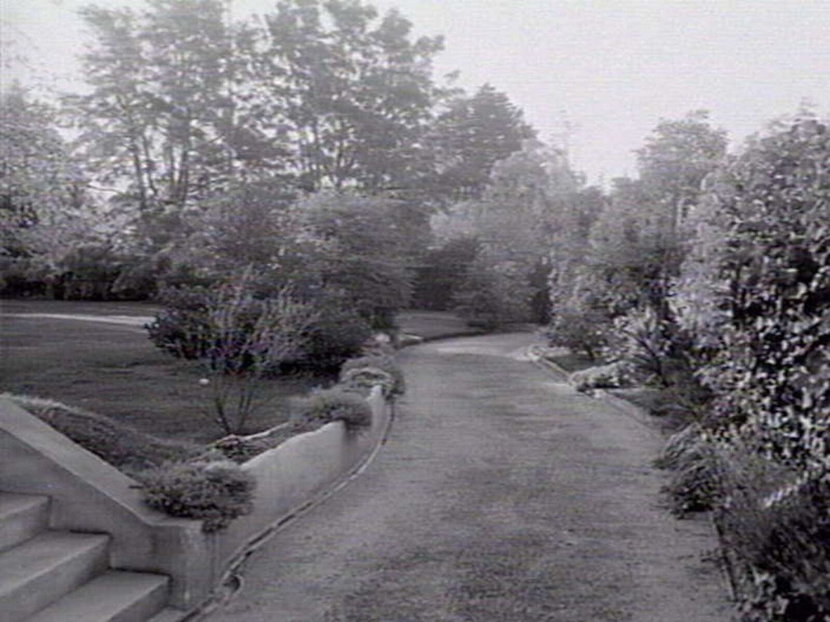 Residence of Adolph Spivakovsky, 9 Riversdale Road, Hawthorn (1936?)