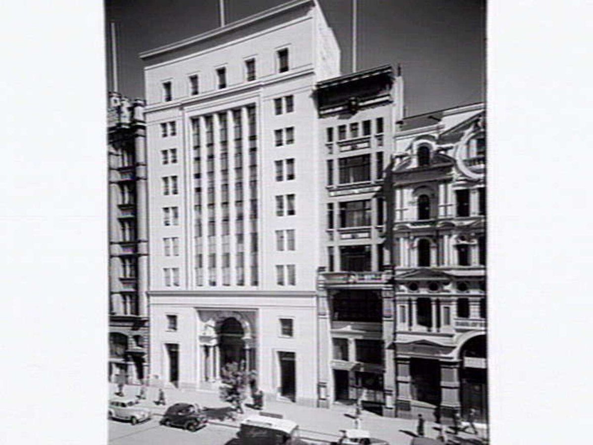 Commercial Bank, 333-347 Collins Street, Melbourne, Melbourne City (c. 1943)