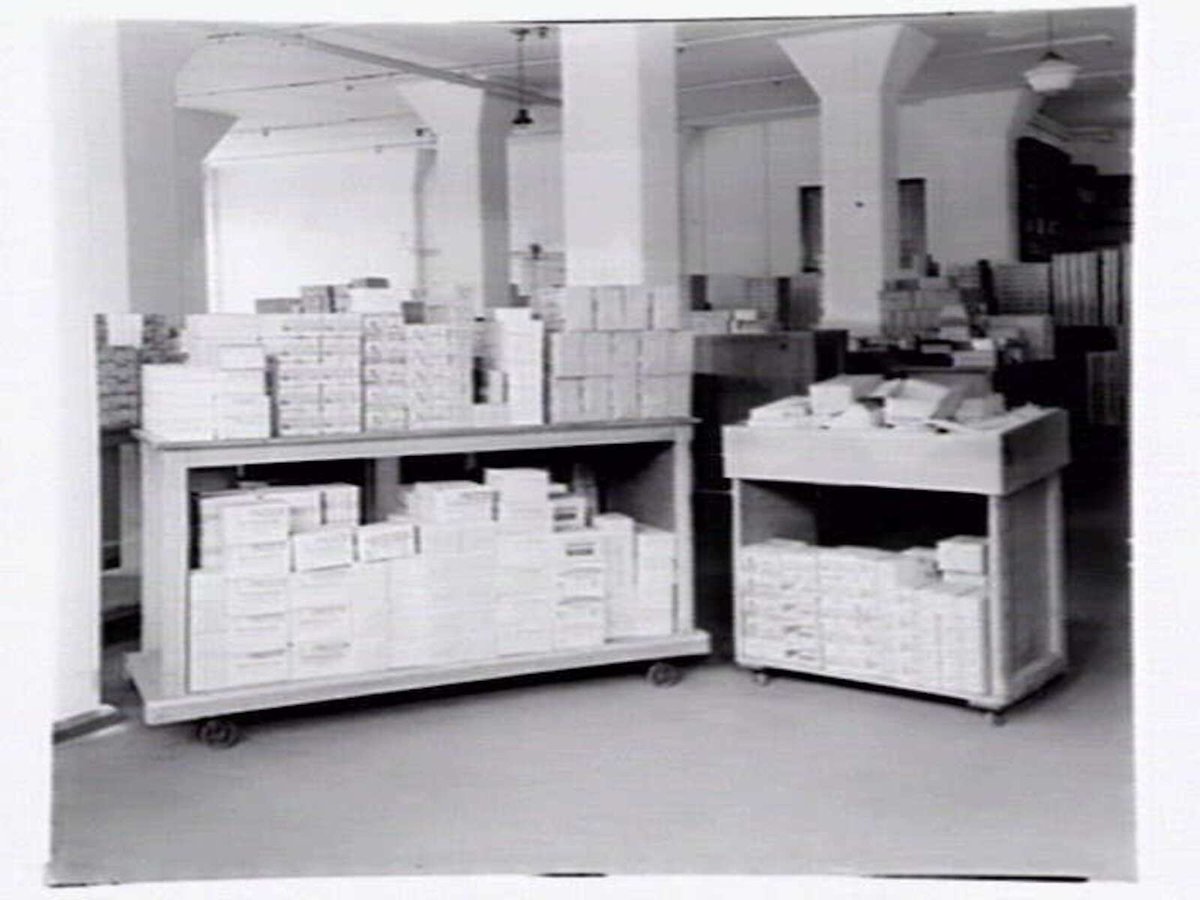 Cigarette packaging department at W.D. & H.O. Wills, 411-423 Swanston Street, Melbourne, Melbourne City (1948)