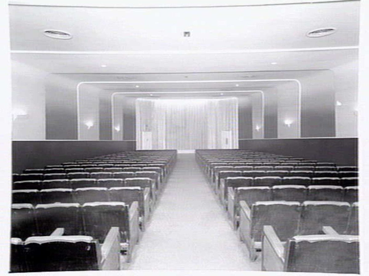 Interior, Australia Theatre and Tatler Newsreel Theatrette, Basement, Hotel Australia, Collins Street, Melbourne, Melbourne City (1951–57)