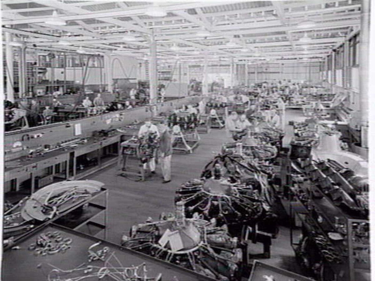 A.N.A. ESSENDON involved in aircraft manufacture for war effort (c. 1943)