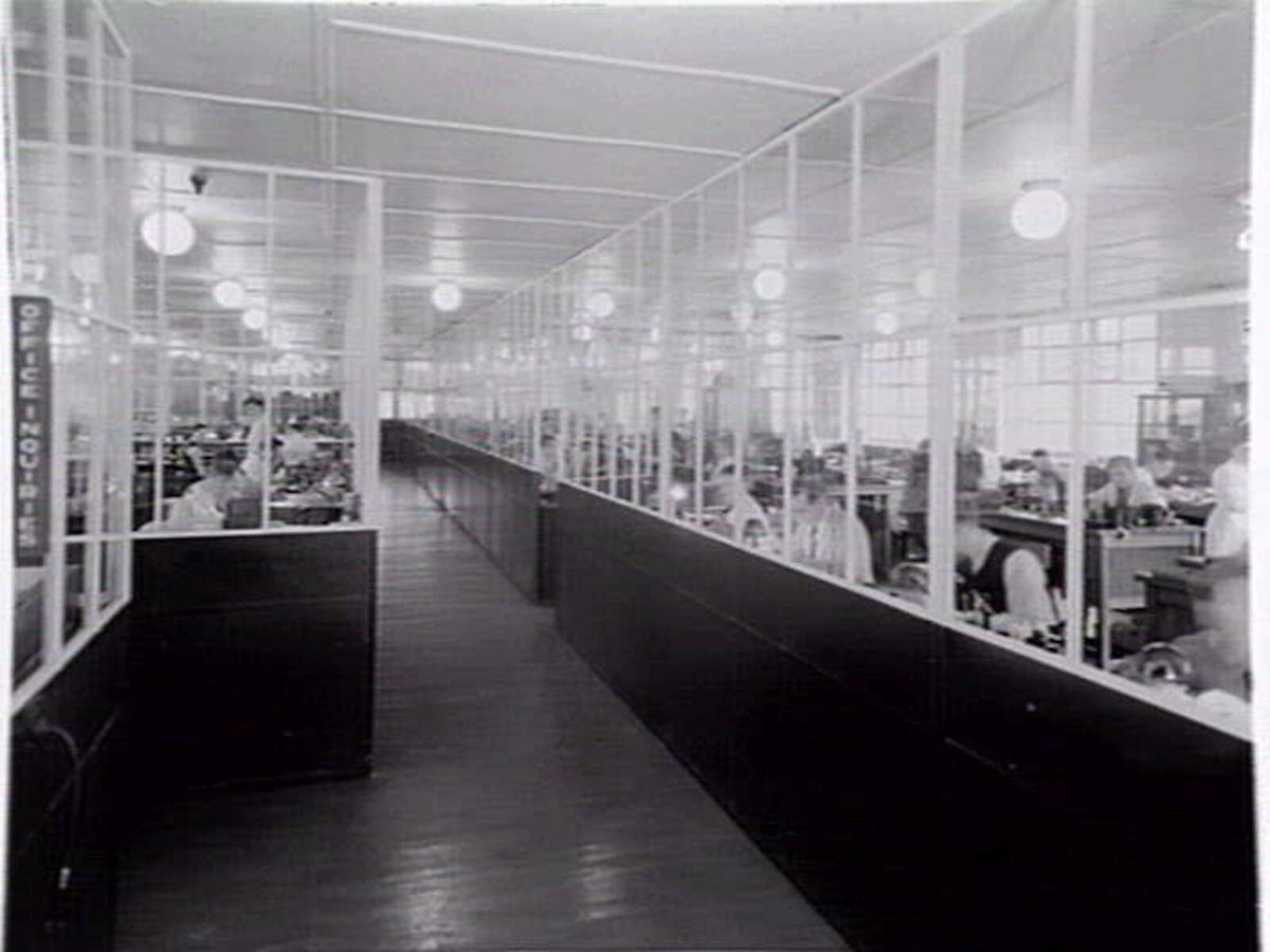 A.N.A. ESSENDON involved in aircraft manufacture for war effort (1943?)