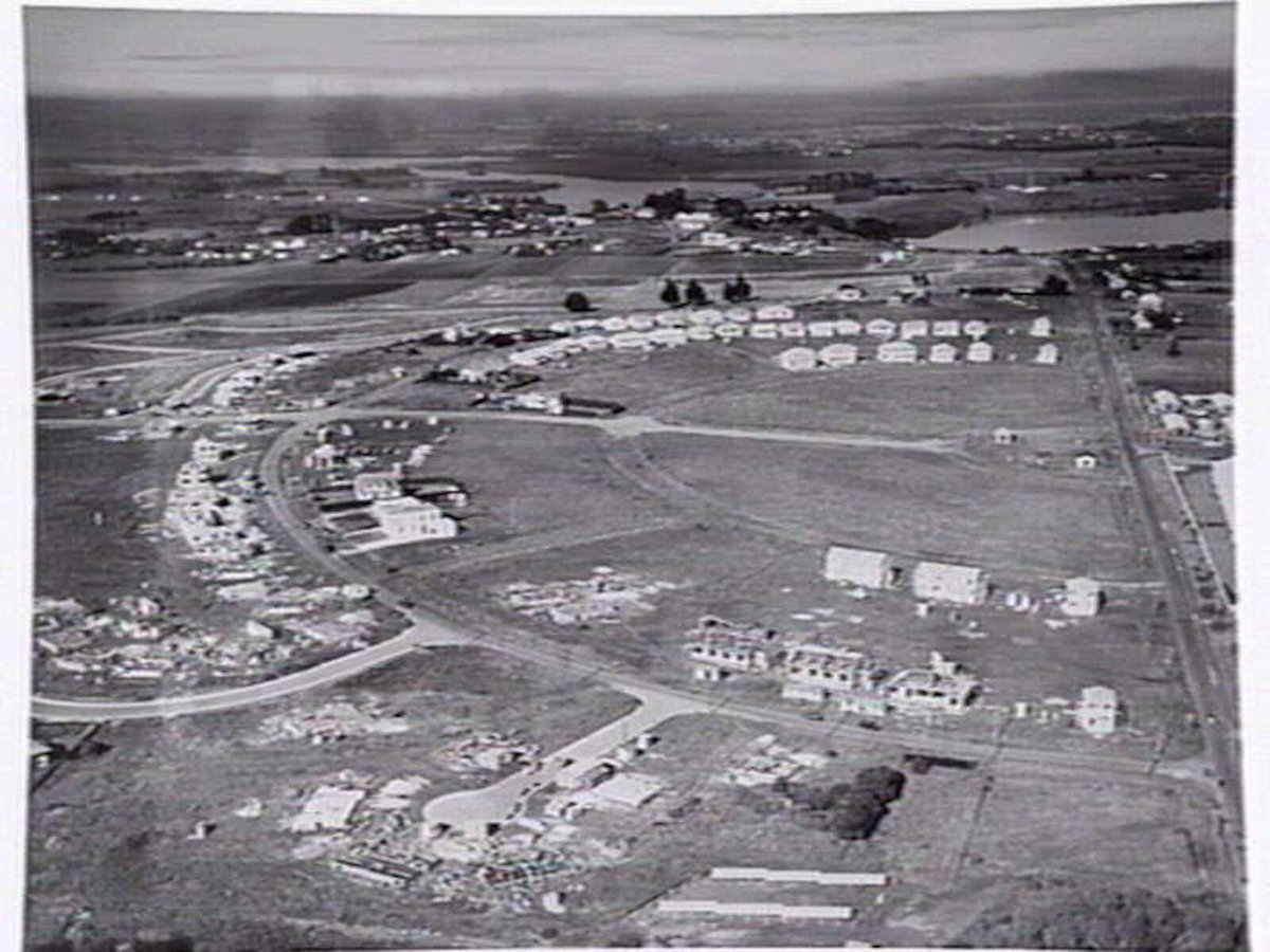 Housing Commission of Victoria aerial views of Burwood Estate (1948)