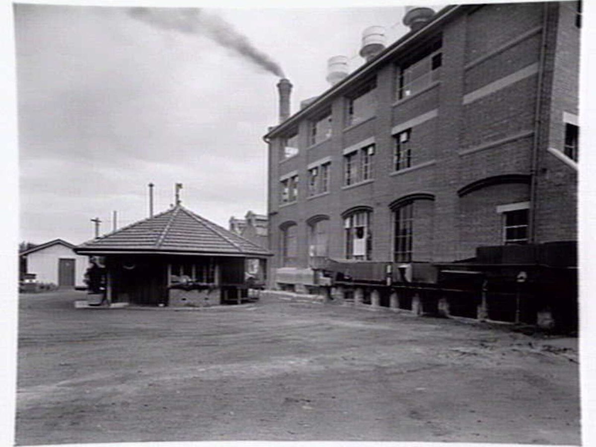 H. J. Heinz Co. Bendigo St. Richmond (1948)