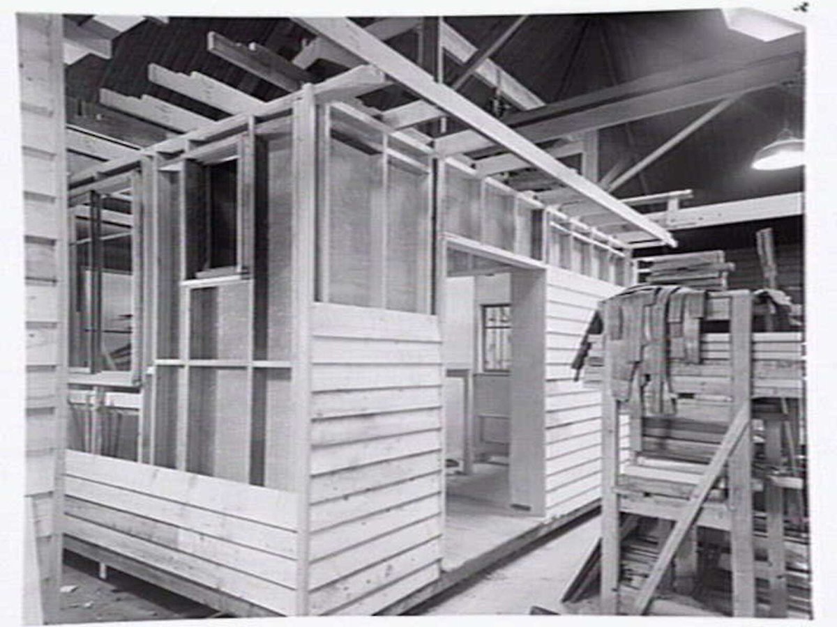 Prefabricated timber frame houses designed by Leith & Bartlett for the Housing Commission of Victoria, Ashburton Estate (1948)