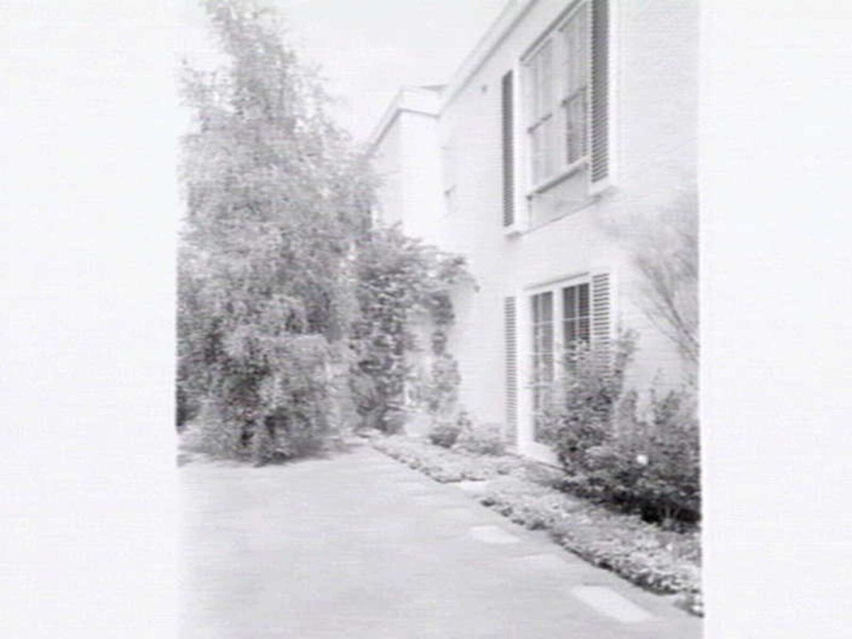 Residence of Dr. & Mrs. Dermer, 546 Toorak Rd., Toorak (1948)