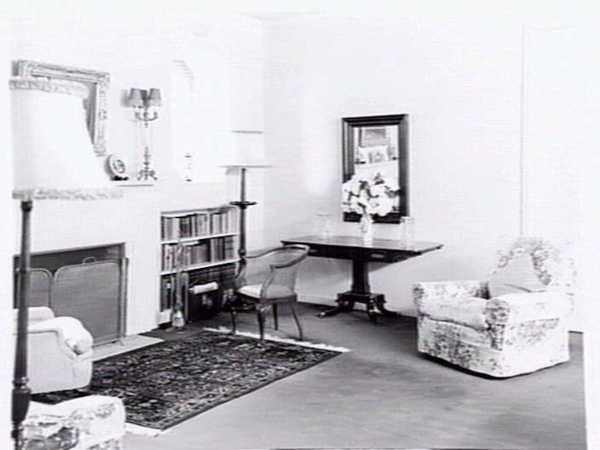 Residence of Dr. & Mrs. Dermer, 546 Toorak Rd., Toorak (1948)