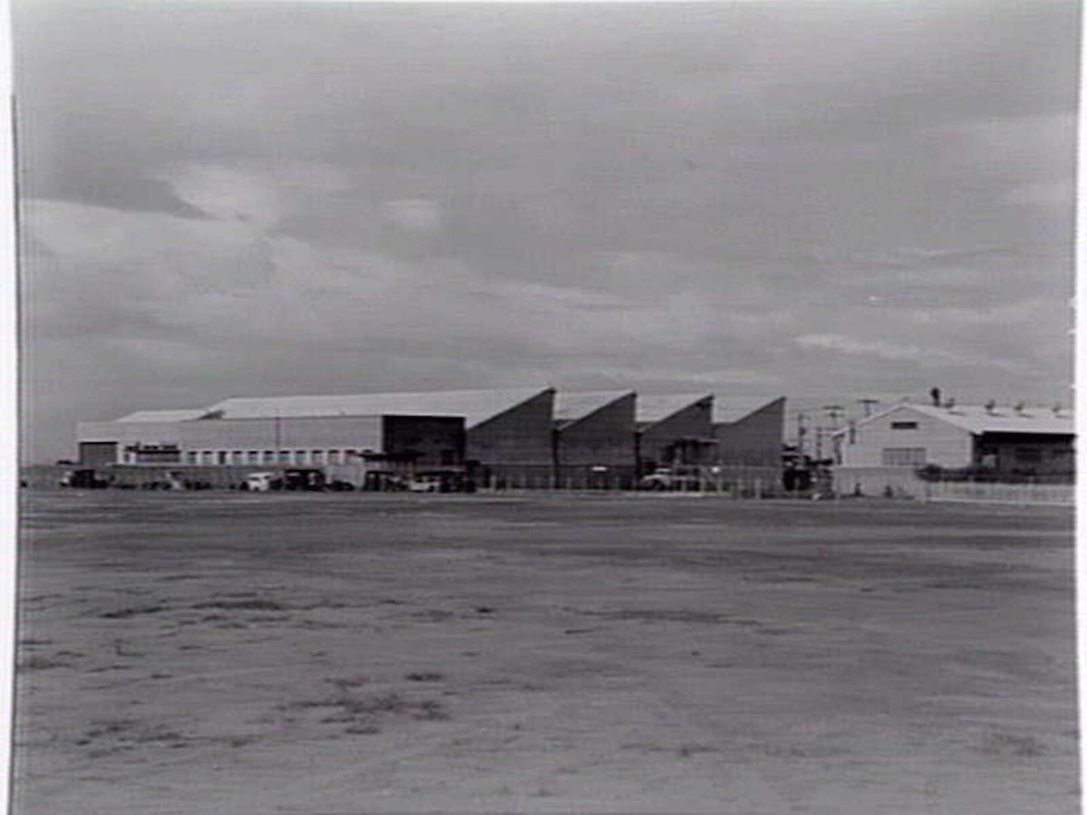 ANSETT ESSENDON involved in aircraft manufacture for war effort (1943?)