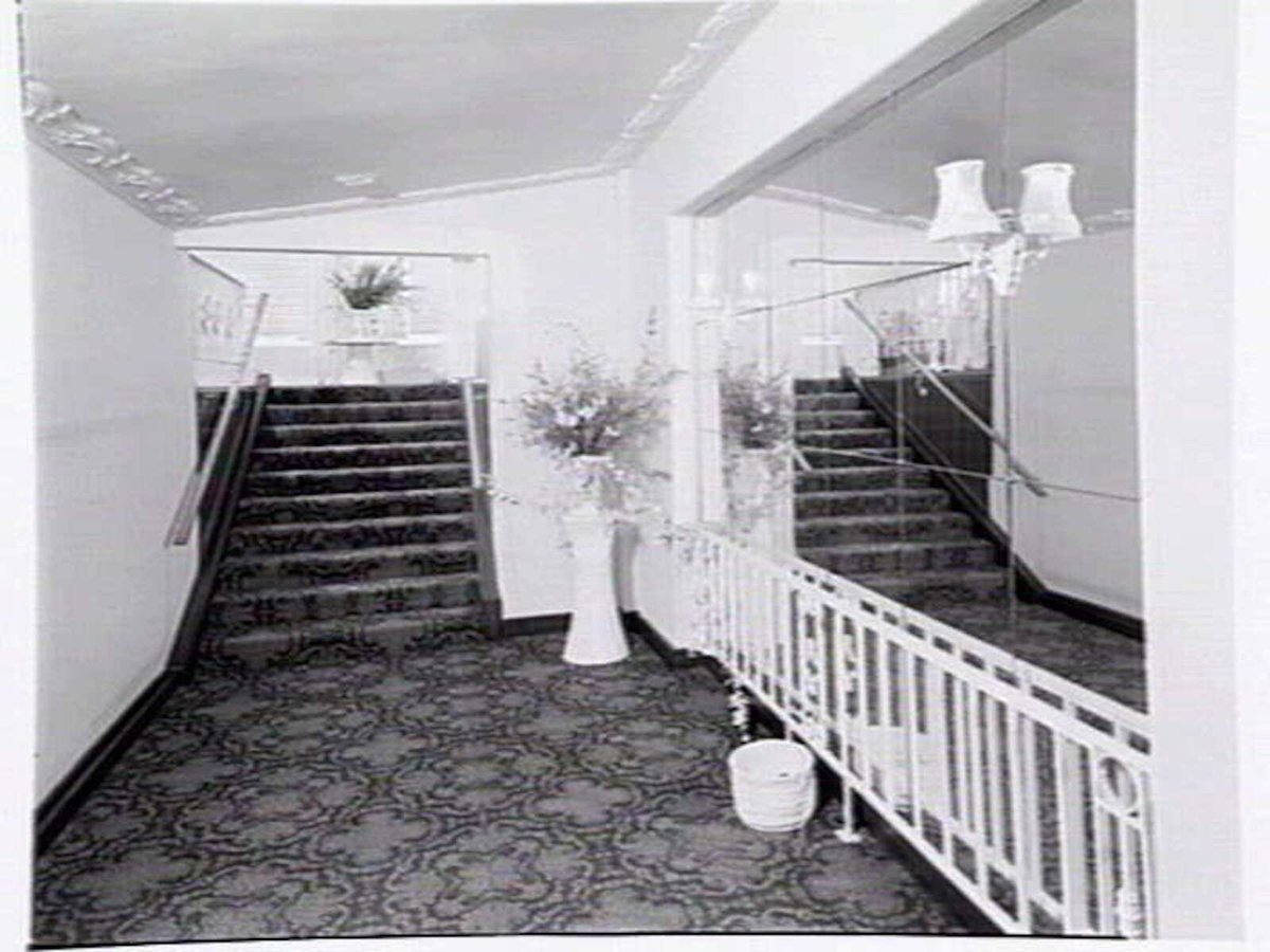 Exterior and interior of Hoyts Bentleigh picture theatre, corner of Centre Rd. and Nicholson St., Bentleigh (1948)