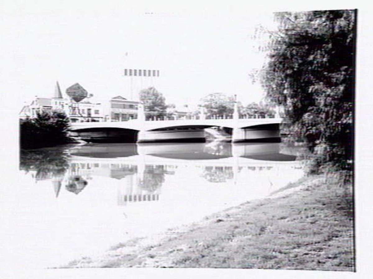 C.U.B. storage containers in Richmond (1954)