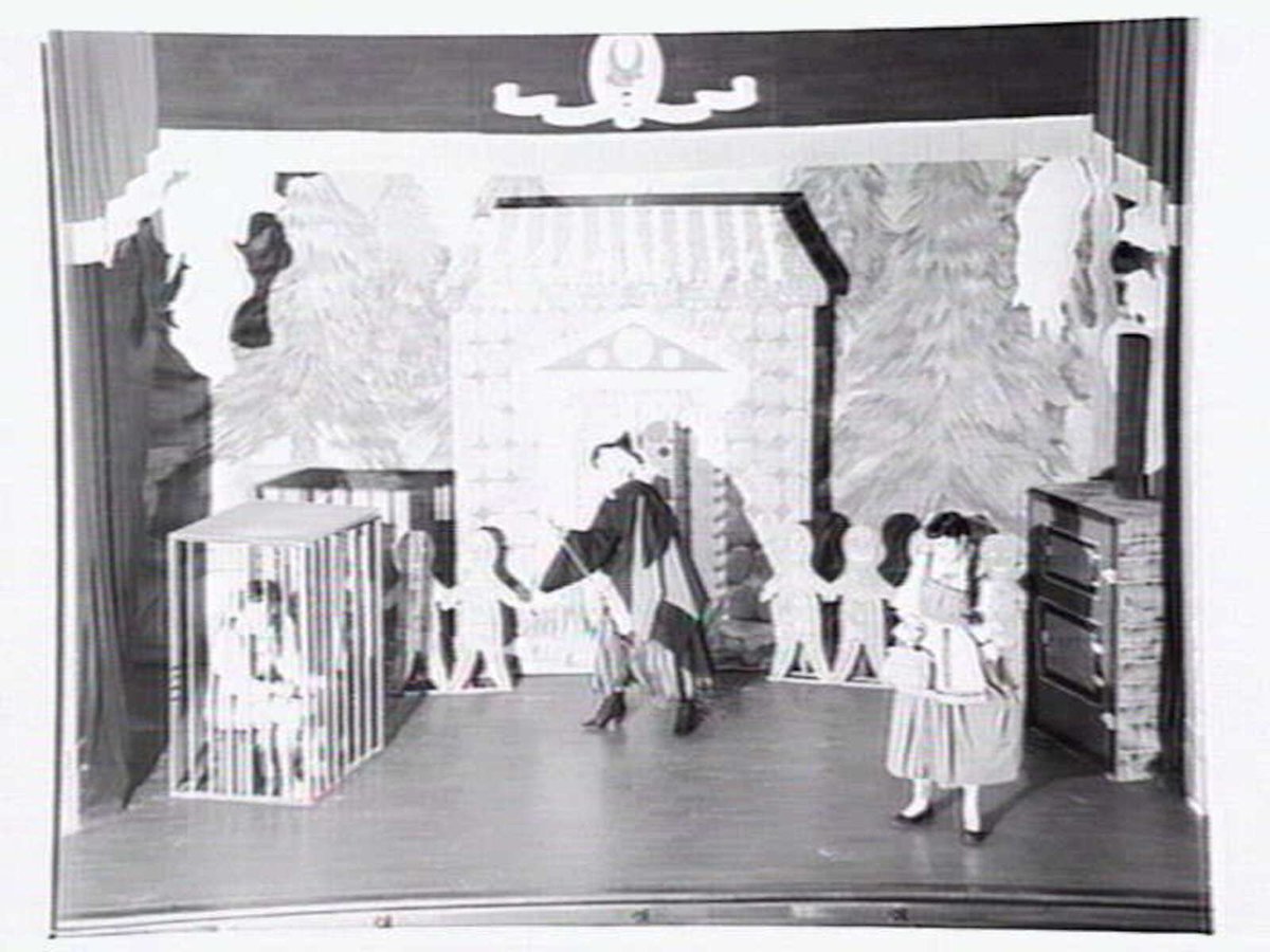 Emily McPherson College, Melbourne (1954)