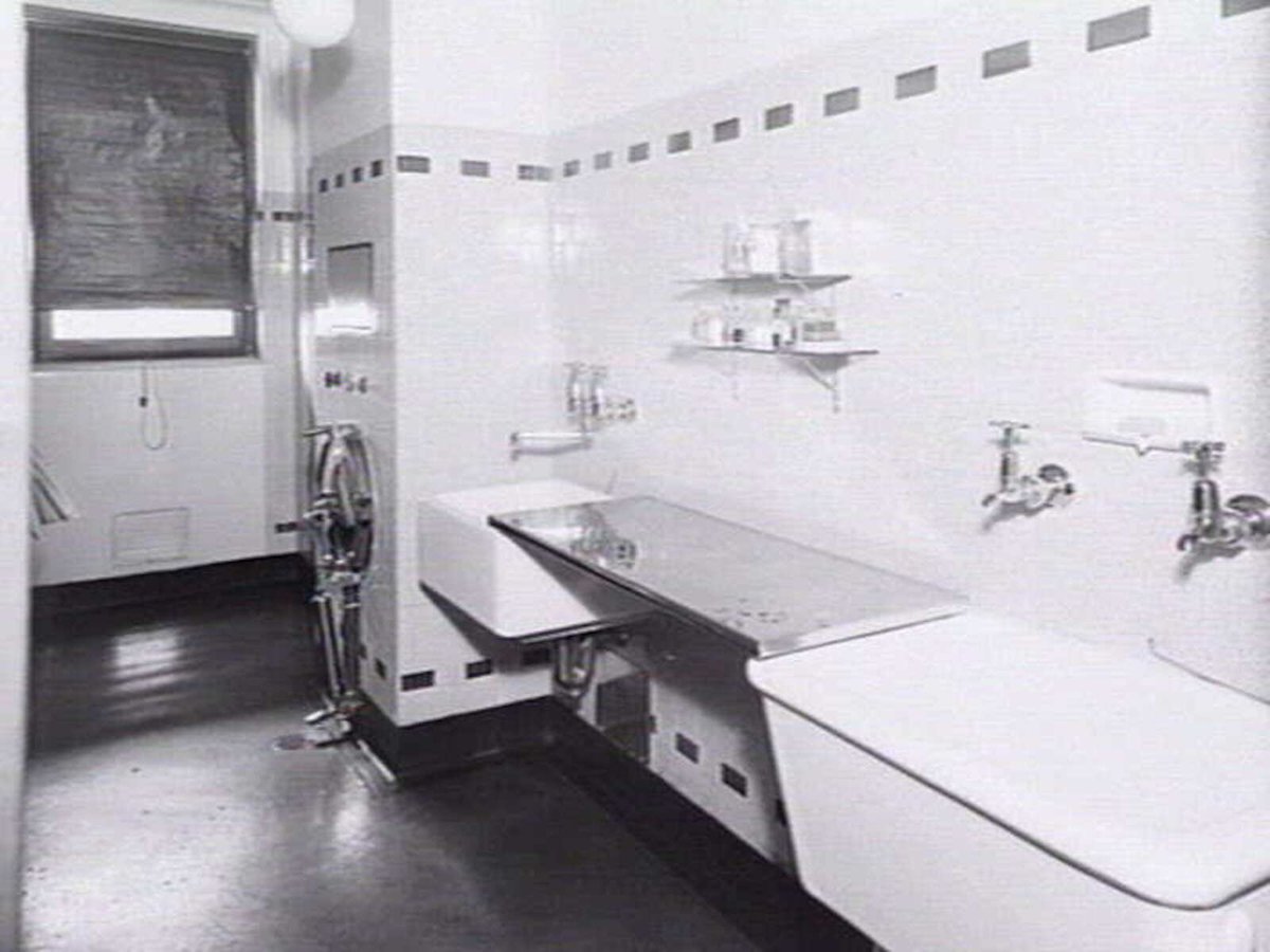 Facilities and services at the Mercy Hospital, East Melbourne (1936)