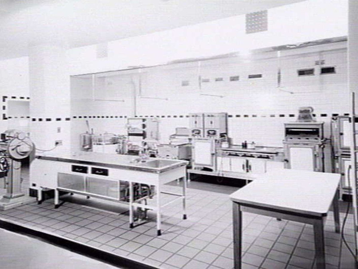 Facilities and services at the Mercy Hospital, East Melbourne (1936)