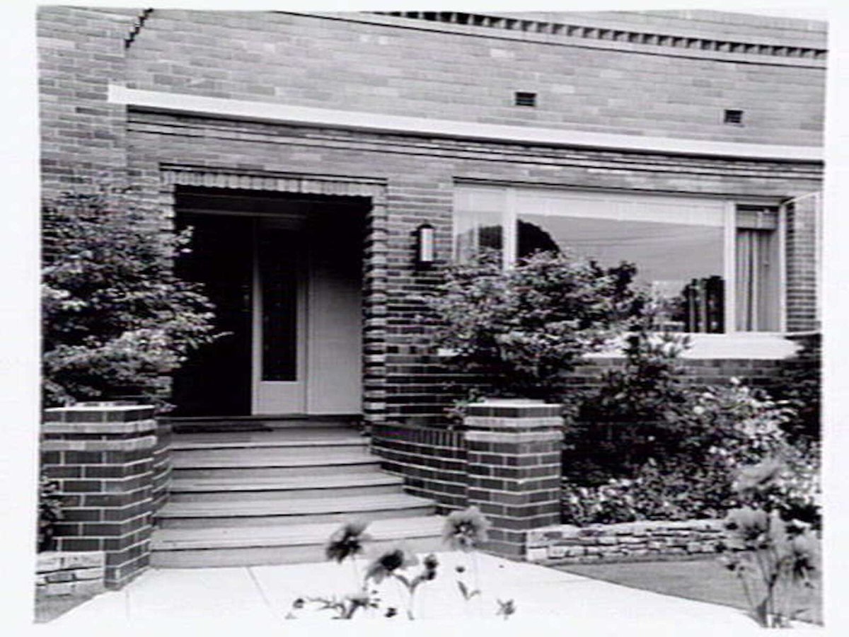 Substantial home, possibly owned by K.G. Luke, 38 Berkeley Street, Hawthorn, Vic (c. 1941)