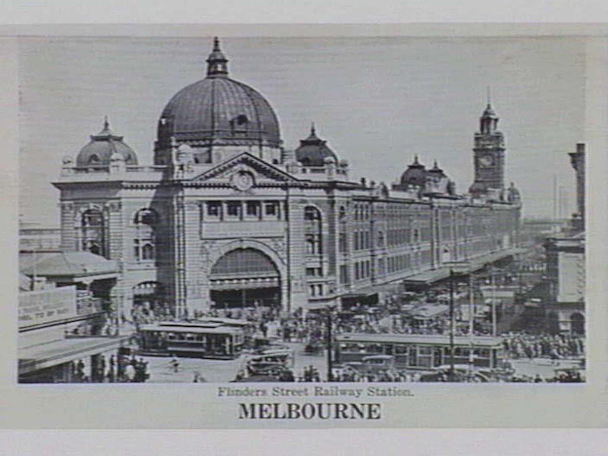 Melbourne Photographic Souvenir, Melbourne City (c. 1938)