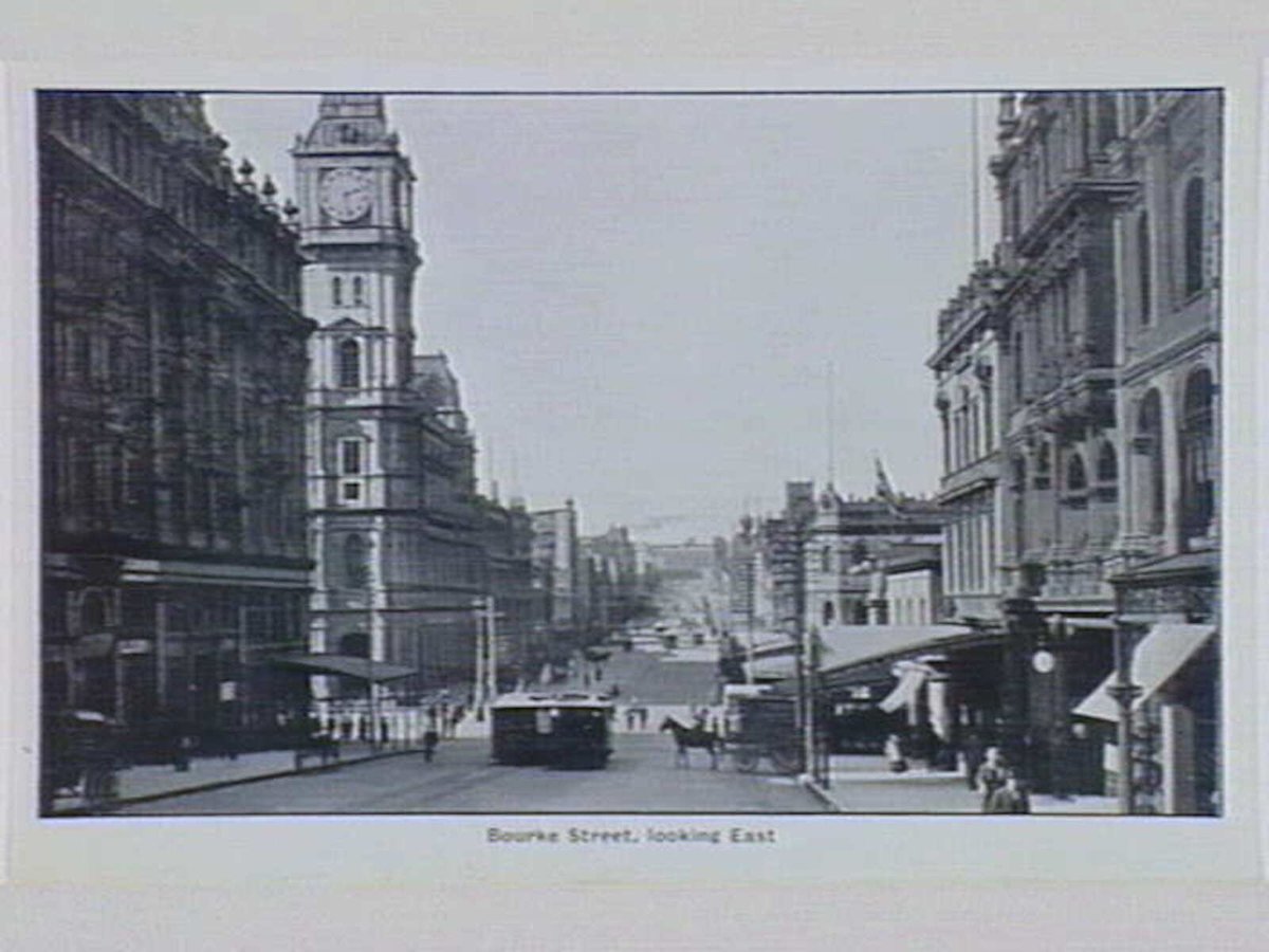 Melbourne Folding Souvenir Card, Port Melbourne (c. 1912)