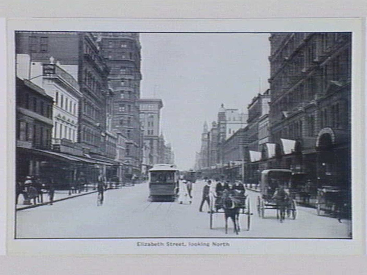 Melbourne Folding Souvenir Card, Port Melbourne (1912)