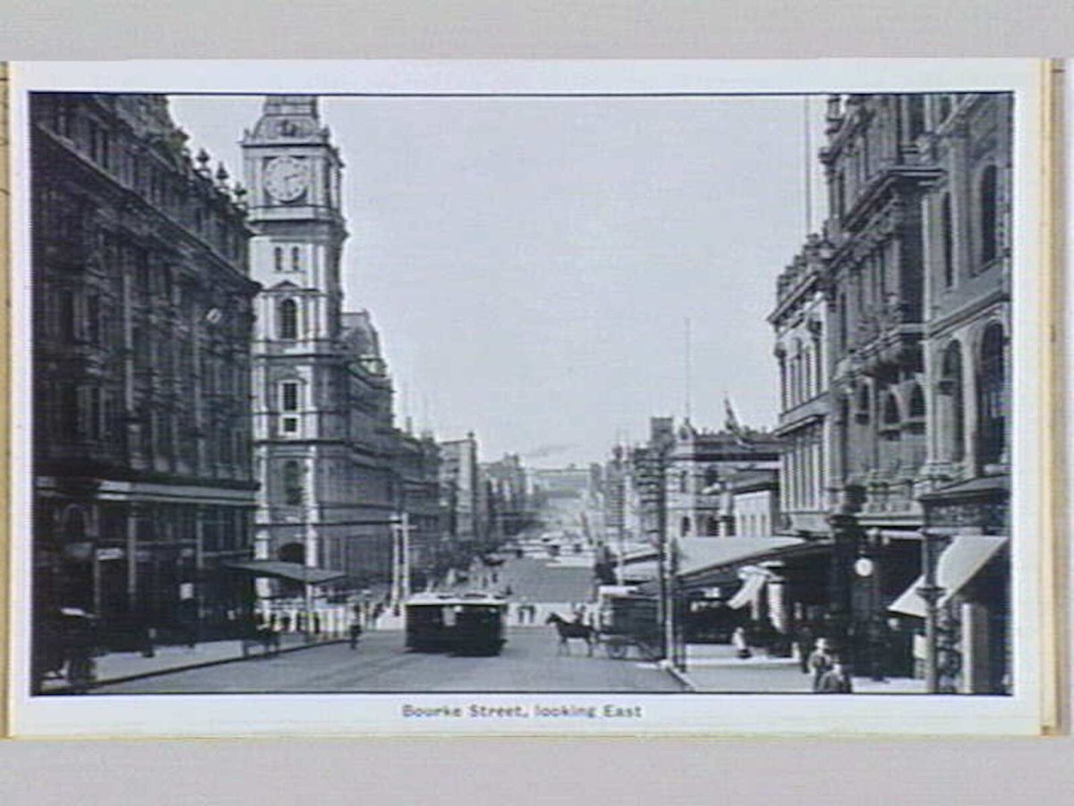 Melbourne Folding Souvenir Card, Port Melbourne (1912)