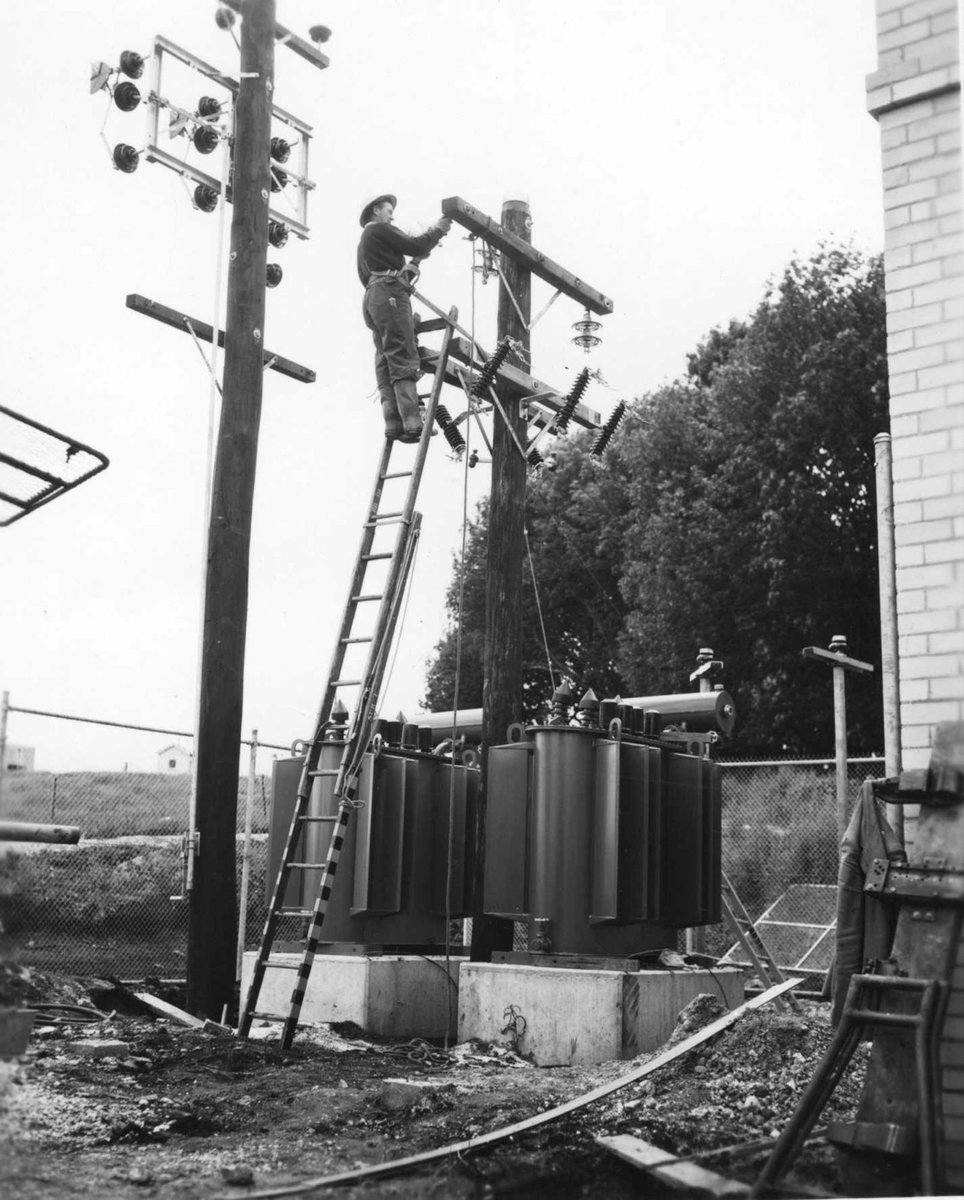 "Construction work at Newlyn Dam, Reservoir (1960)