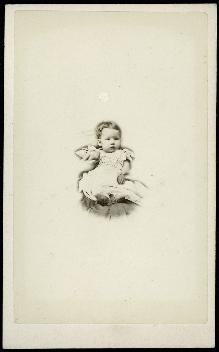 Portrait photographs by David Wood of Melbourne and Emerald Hill, Vic, South Melbourne (1866–1907)