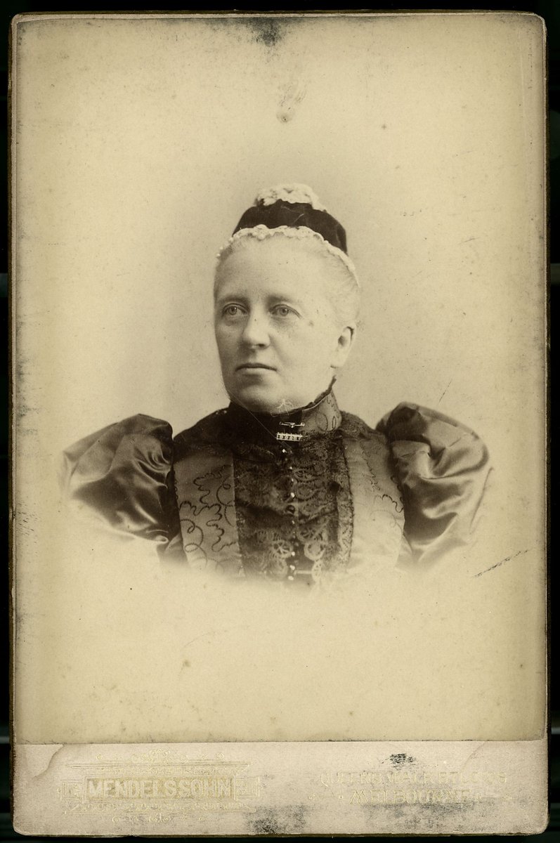 Portrait photographs by F. B. Mendelssohn & Co., Melbourne, Vic (1889–1900)