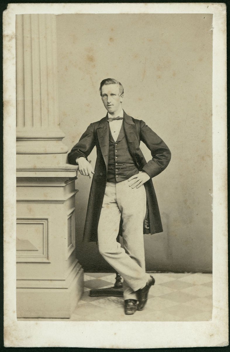 Studio portraits by Batchelder & O'Neill of two gentlemen, in Melbourne (1857–63)