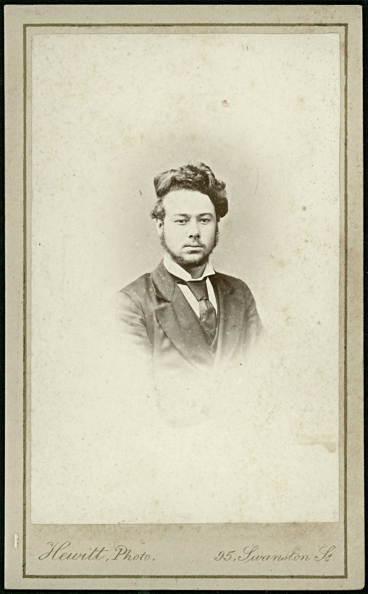 Studio portrait of man, Melbourne, Victoria (1866–80)