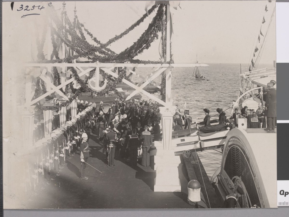 Landing of the Royal Party at St. Kilda Pier, St Kilda (1901)