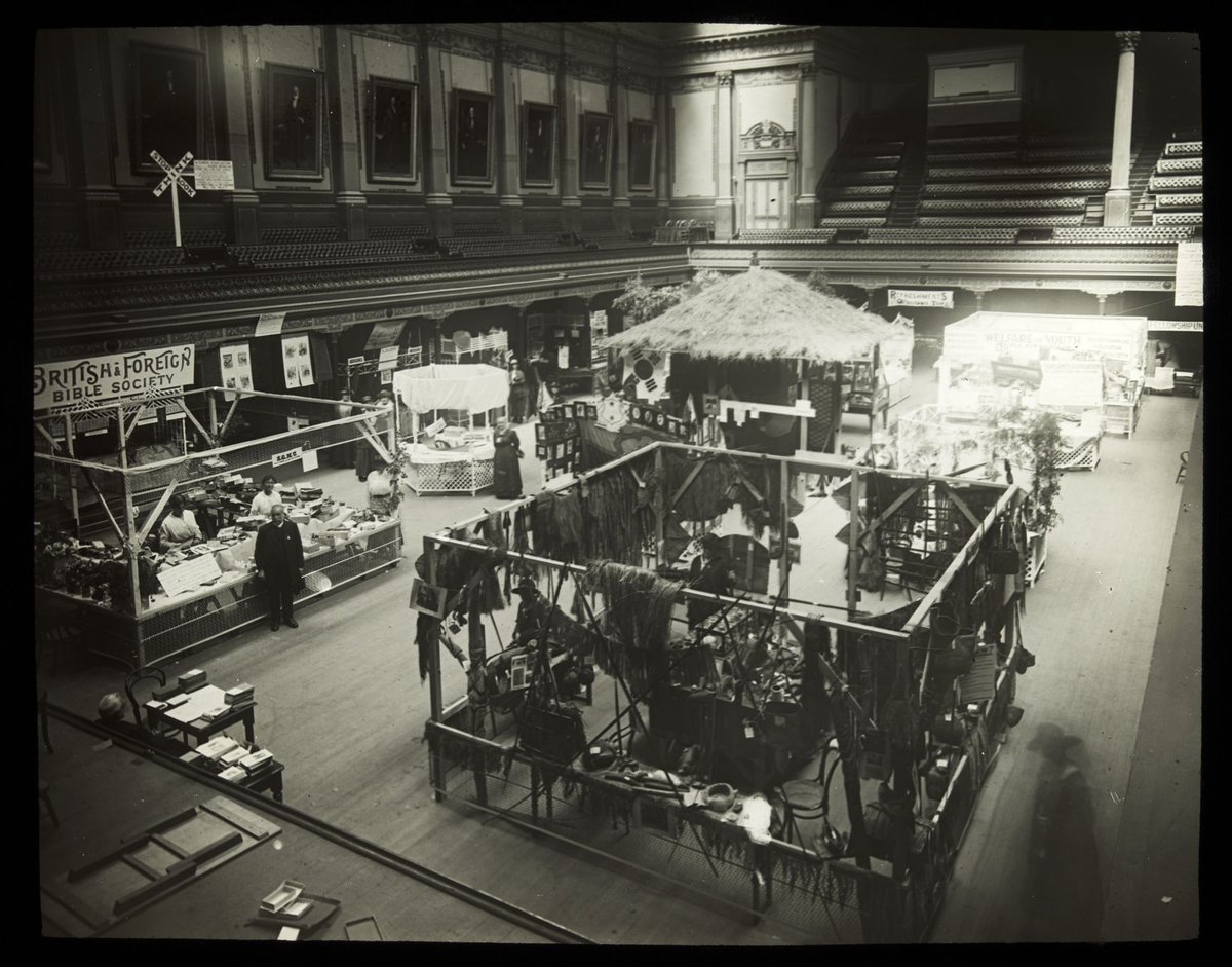 British & Foreign Bible Society stall, Melbourne Town Hall, Melbourne City (1915–24)