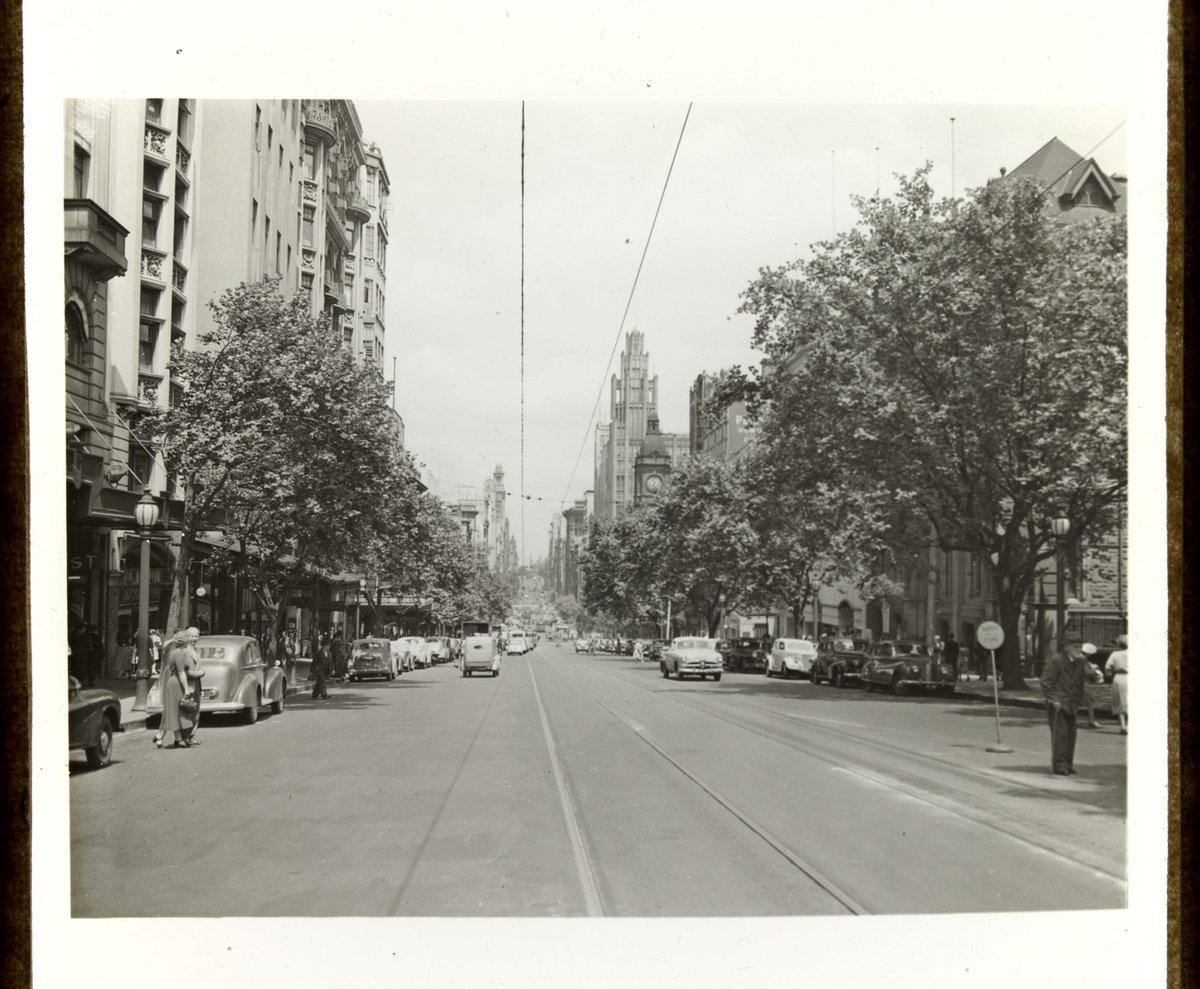 Collins Street, Melbourne, looking west from Russell Street, Melbourne City (1910–30)