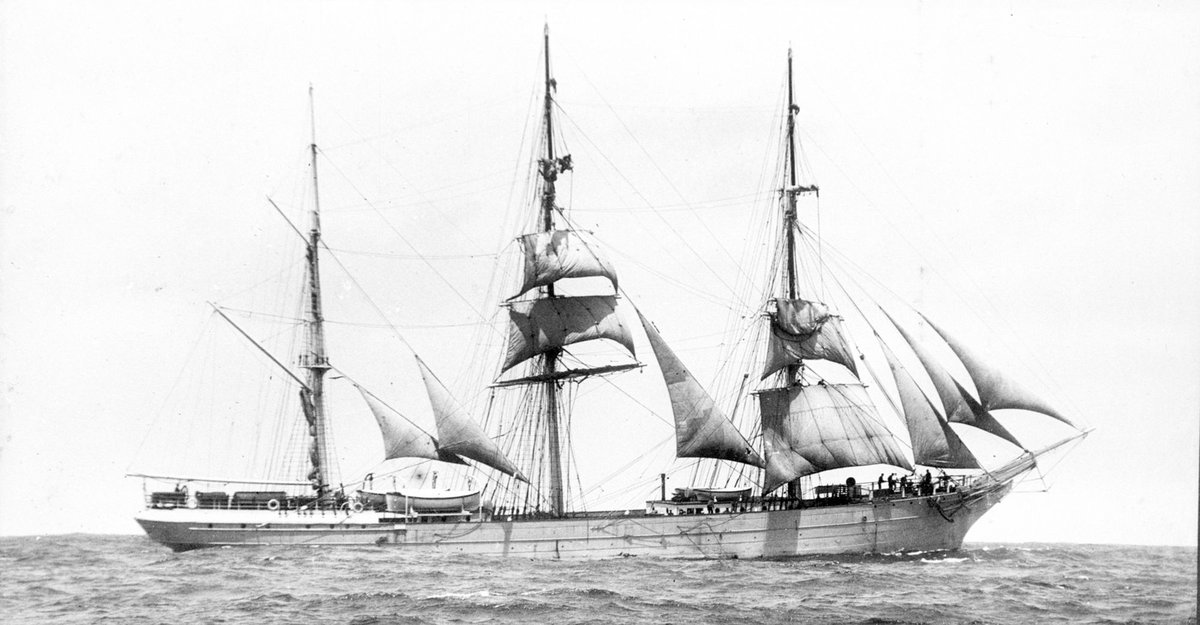 JOHN MURRAY. : Melbourne. 1144 Tons. Built at Glasgow. 1877. Leaving on her last voyage, ended on Maldon Island, 1918. Ex Loch Ryan (1877–1923)