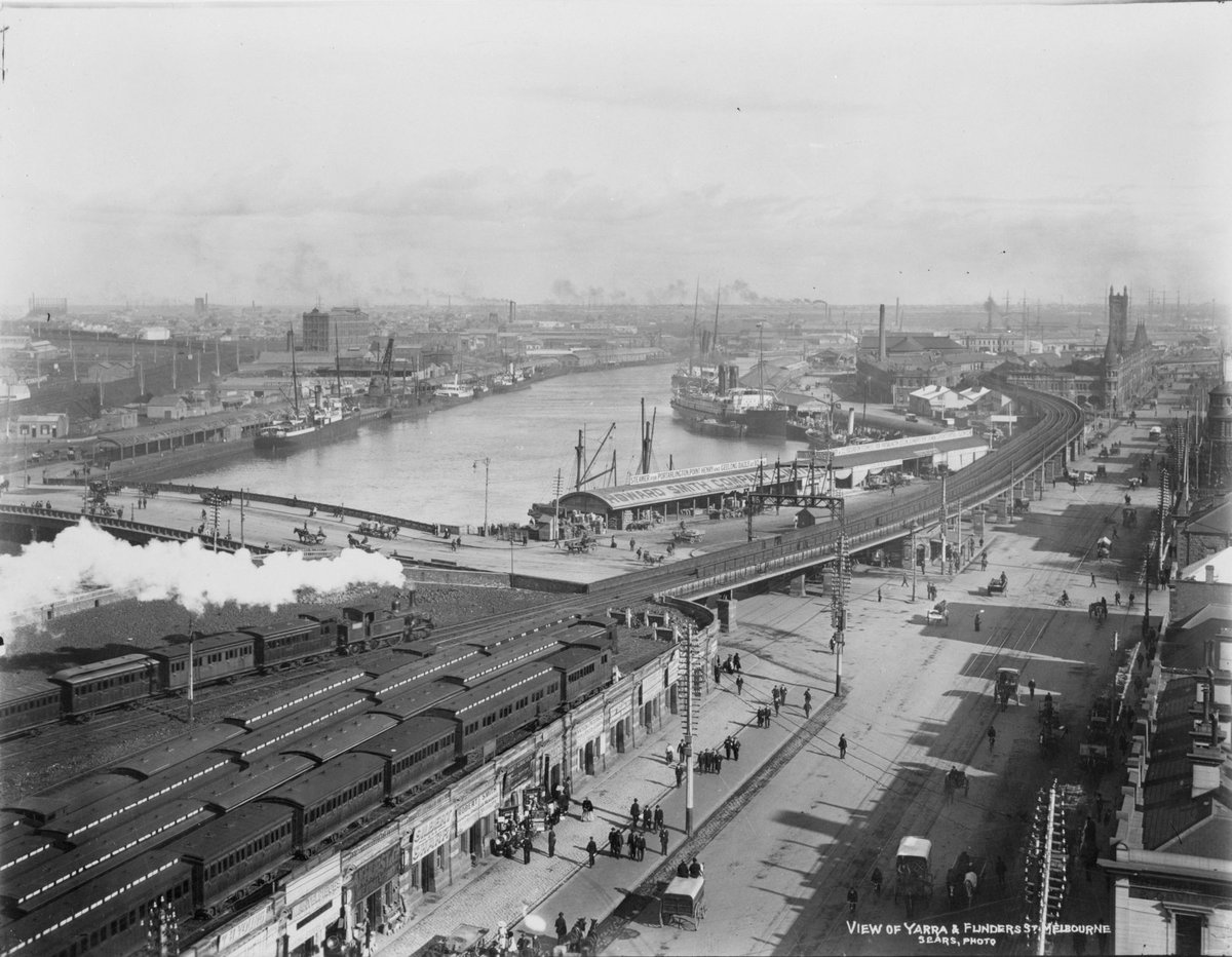 View of Yarra & Flinders St. Melbourne, Melbourne City (1933)