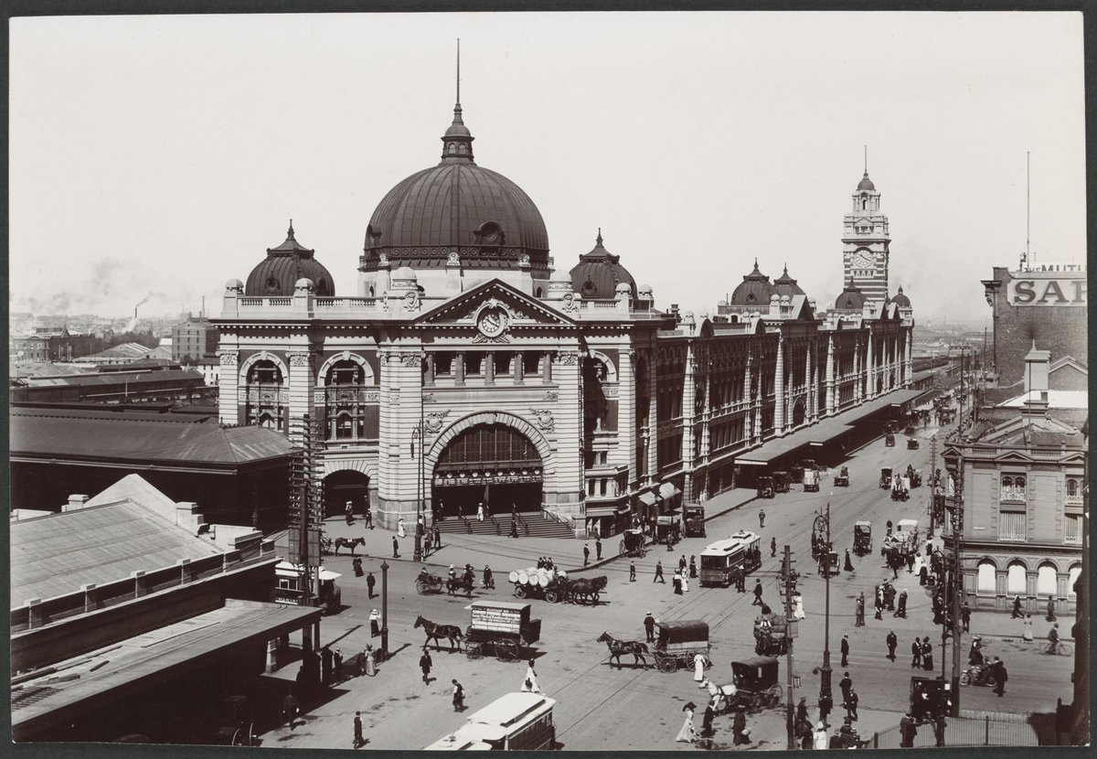 Flinders Street Railway Station, Melbourne City (1913–14)