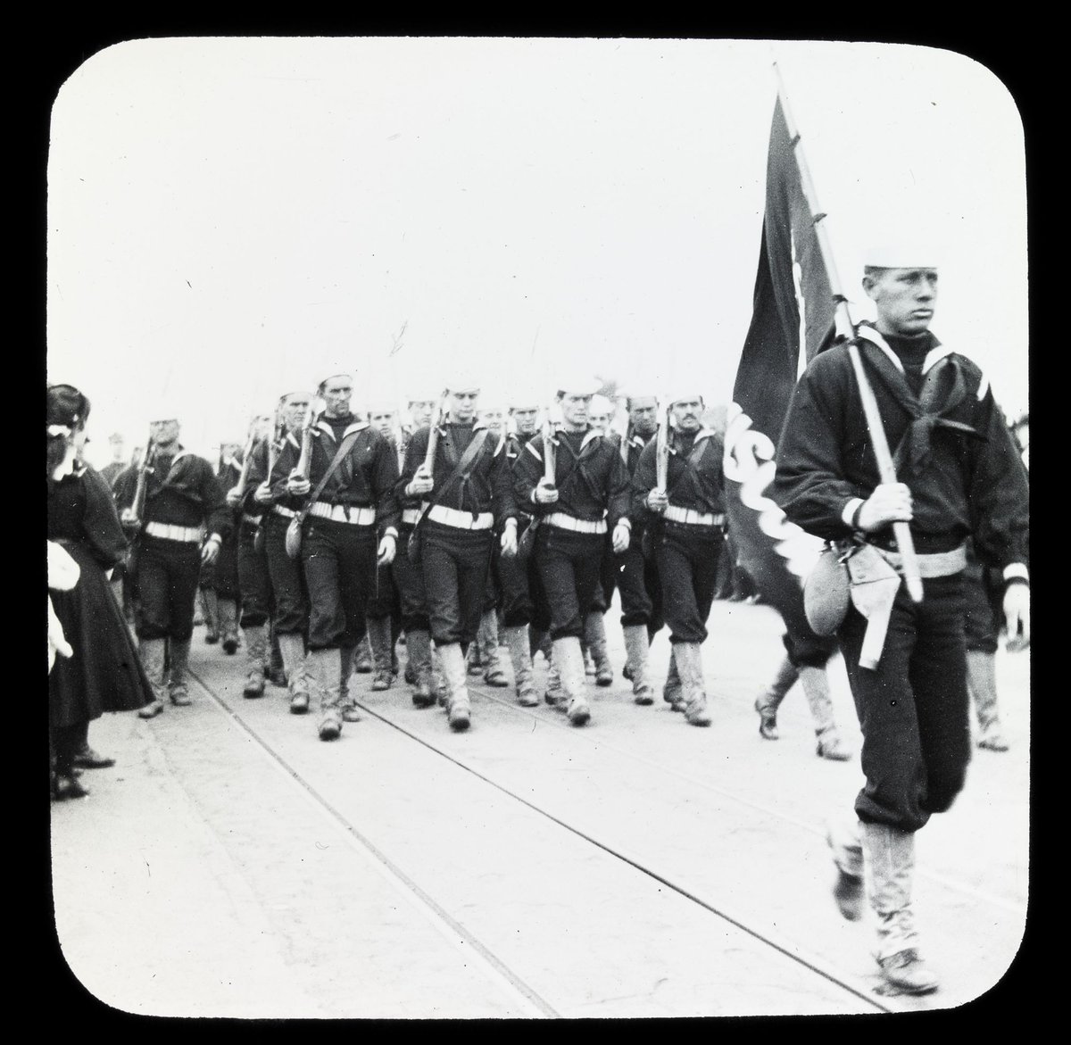 Blue jackets of the U.S. Great White Fleet on parade in Melbourne, 1908