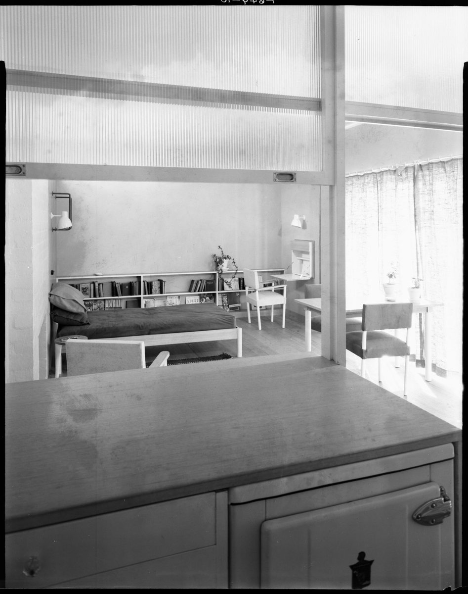 "Clendon flats, corner Clendon and Malvern Road, Armadale designed by Roy Grounds" (c. 1940)