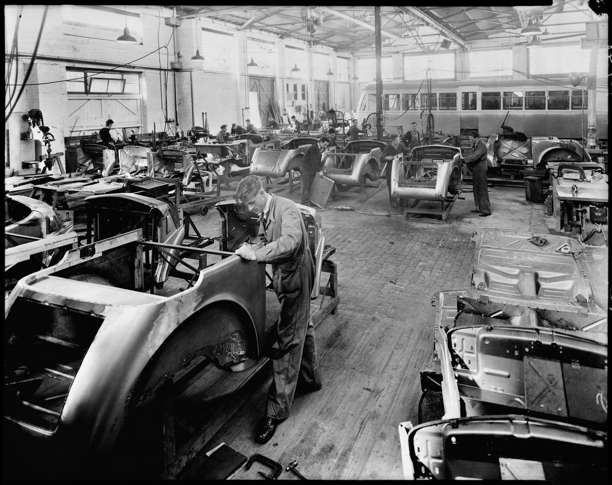 "Car bodies and premises of Martin &amp; King, auto body finishers at 1073-95 High St., Armadale and workshop at 1097-1111 High St., Armadale" (1948)