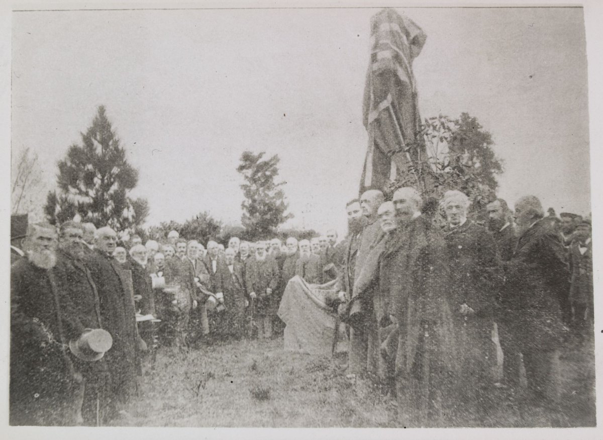 A group of Old Colonists taken at the unveiling of a memorial to John Batman in the Old Melbourne Cemetery (1882?)