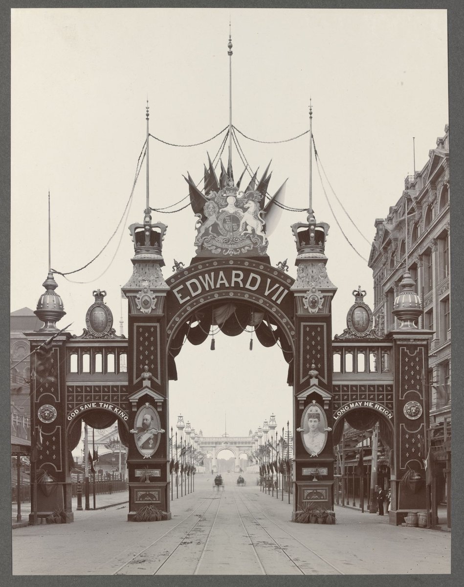 The King's arch, Swanston Street. (City arch in the distance), Melbourne City (1901)
