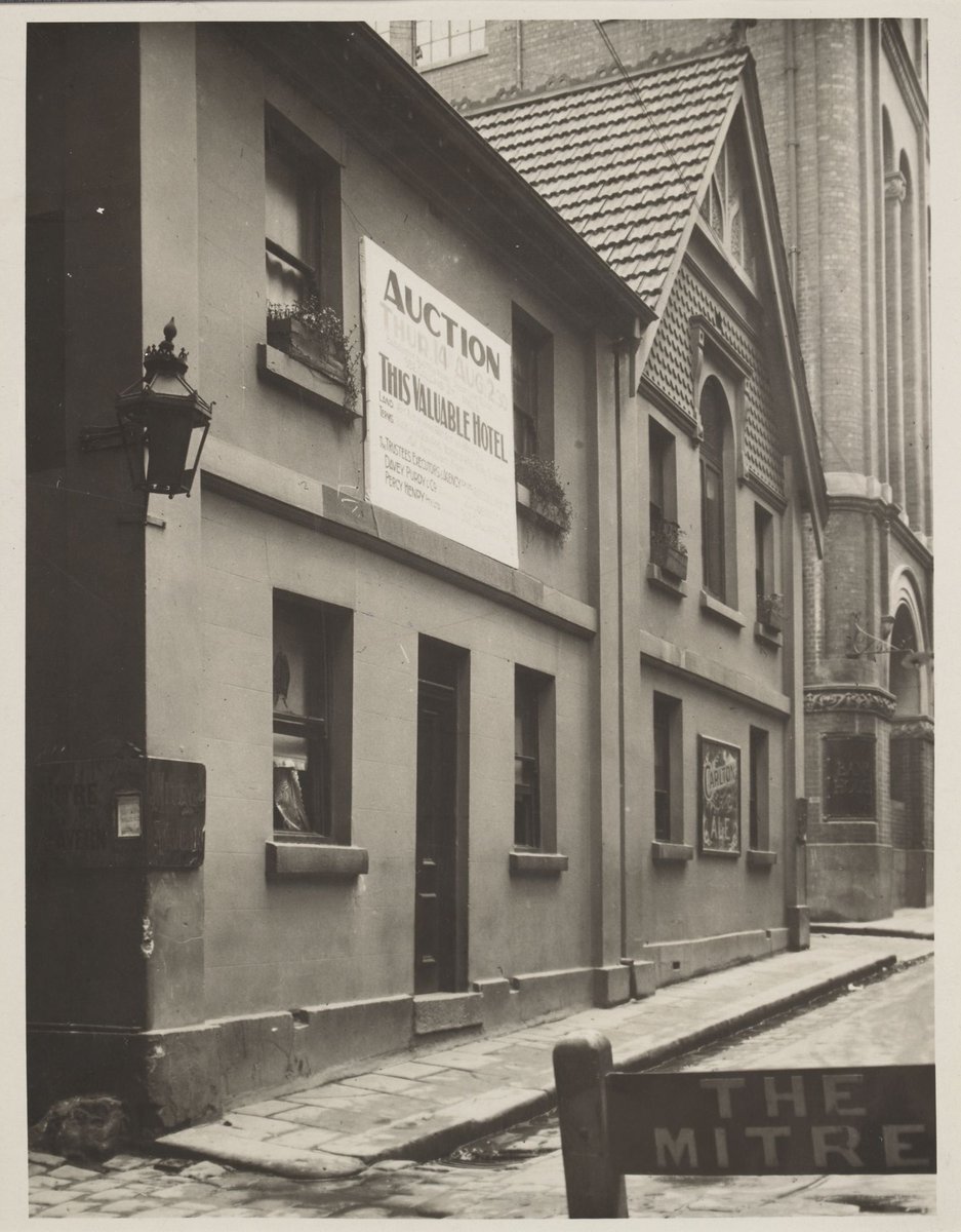 Old Mitre Tavern, Melbourne (1930)