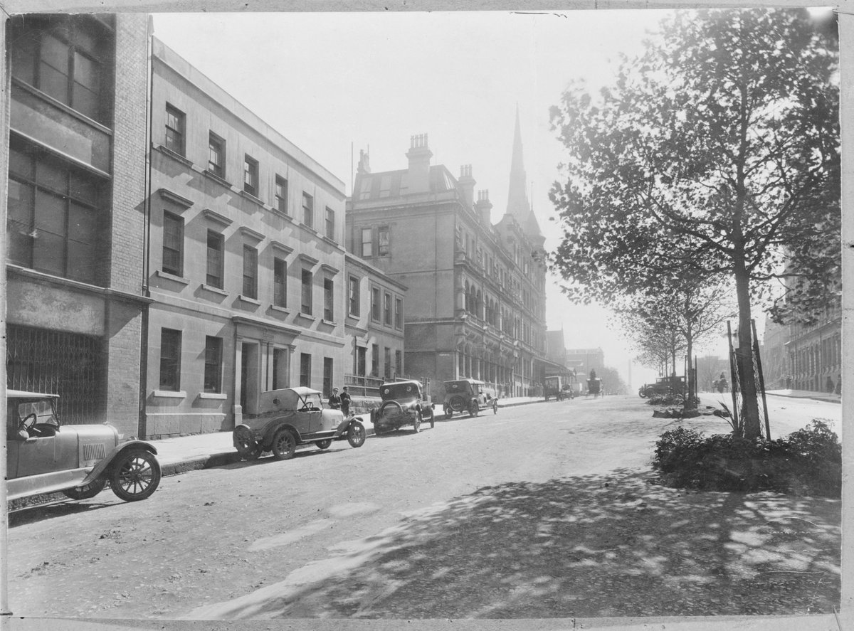 Burke and Wills Chambers, corner of Collins and Russell streets, Melbourne, Melbourne City (c. 1926)