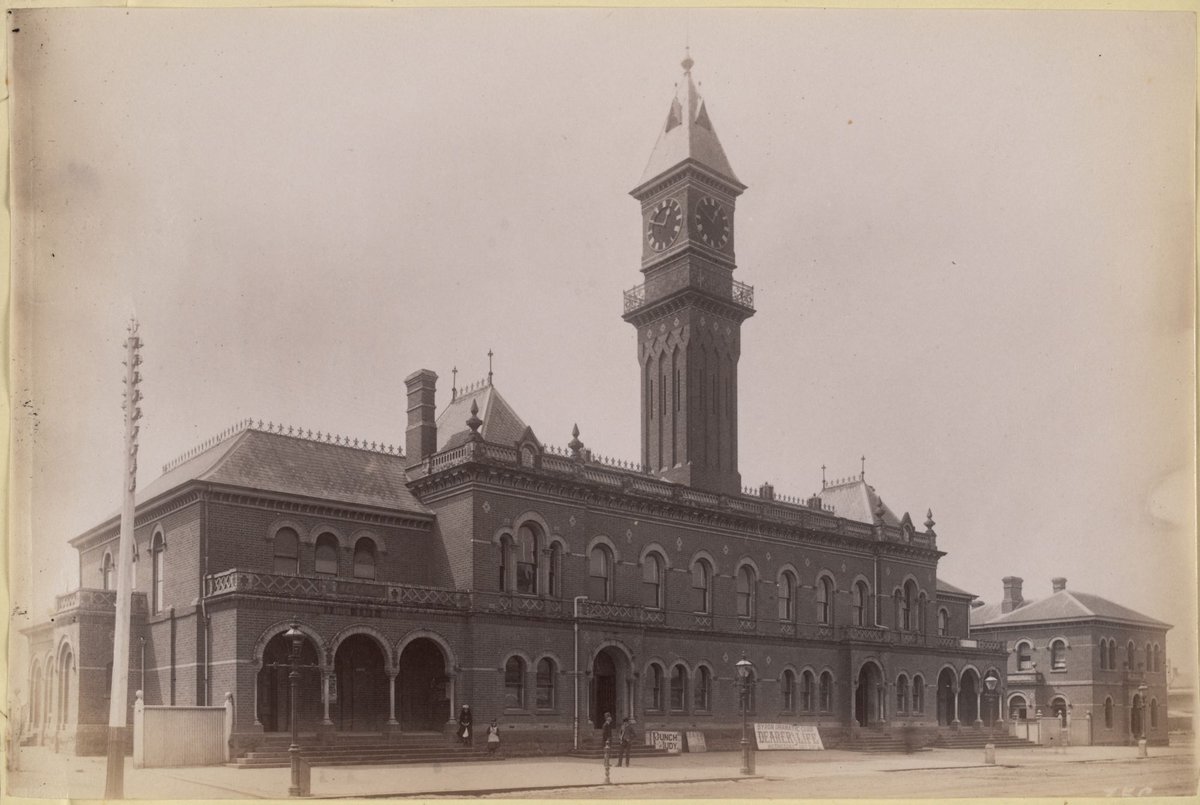 Richmond Town Hall (1886–87)