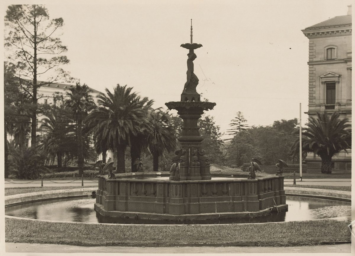 William Stanford Fountain, at the top of Spring Street, Melbourne City (1900–20)