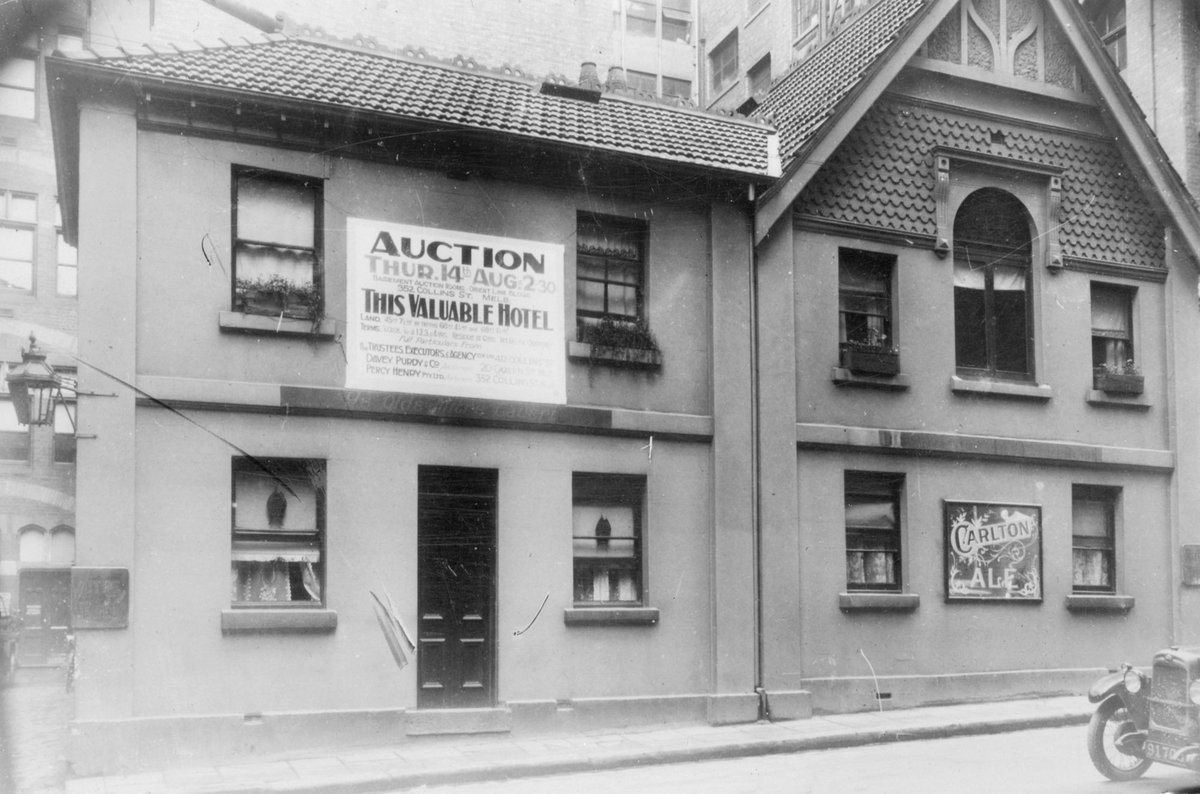 Old Mitre Tavern, Bank Place, Melbourne (1930)