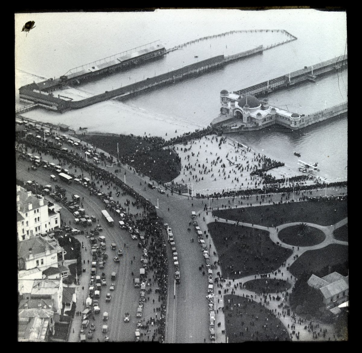 Aerial view of St. Kilda & Kenny's Bath, St Kilda (1920–35)