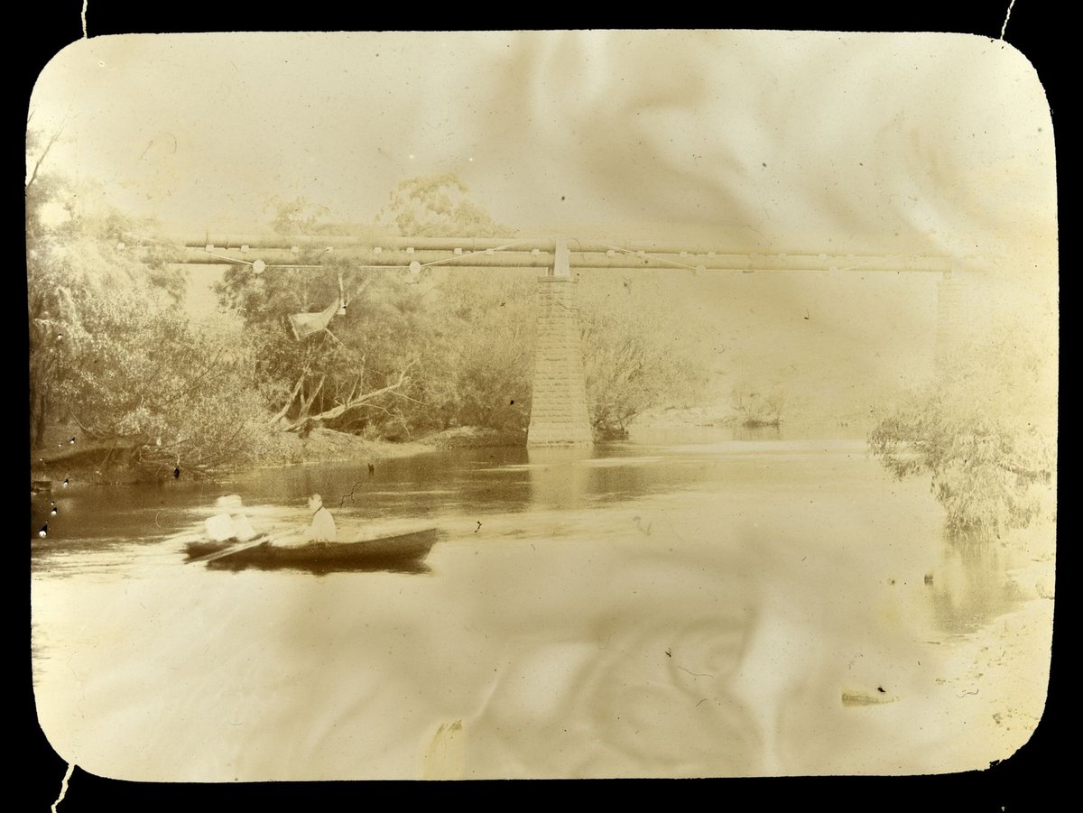 Aqueduct, Yarra Bend, Fairfield Park, on the Yarra River, Kew (1909)